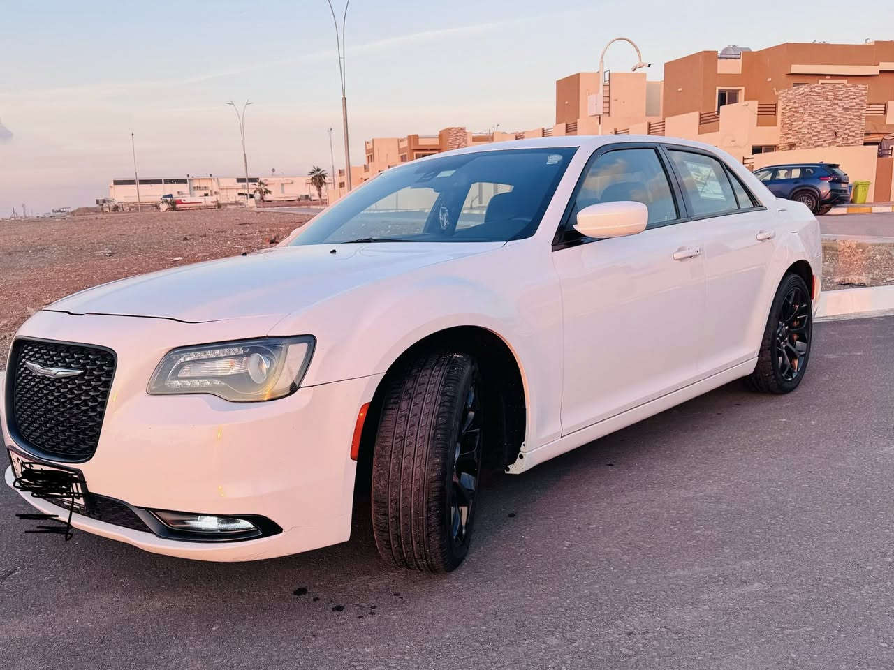 السلام عليكم اخواني اوباما موديل ١٩ Sمكفوله من الصبغ والحادث حت الدعاميات عدا رصعه جاملغ خلفي صغيره على وضعها مكانها كركوك السعر ٢٦٥ ماشيه ٧٠ ألف ميل للستفسار ***********
