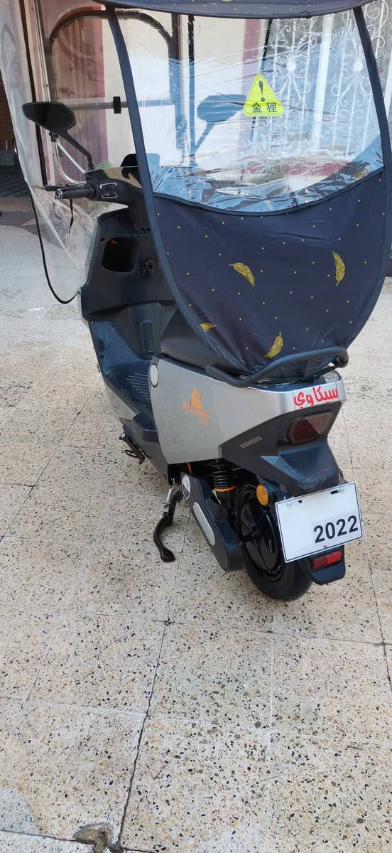 ماطور شحن 5 بطاريات شحنو خير من الله الماطور حيل نضيف 500 وبي مجال ***********
