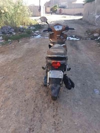 البيع دراجه كوري شغاله بس السلف يشكل  السعر اب 250الف شراي تصل 0780868...