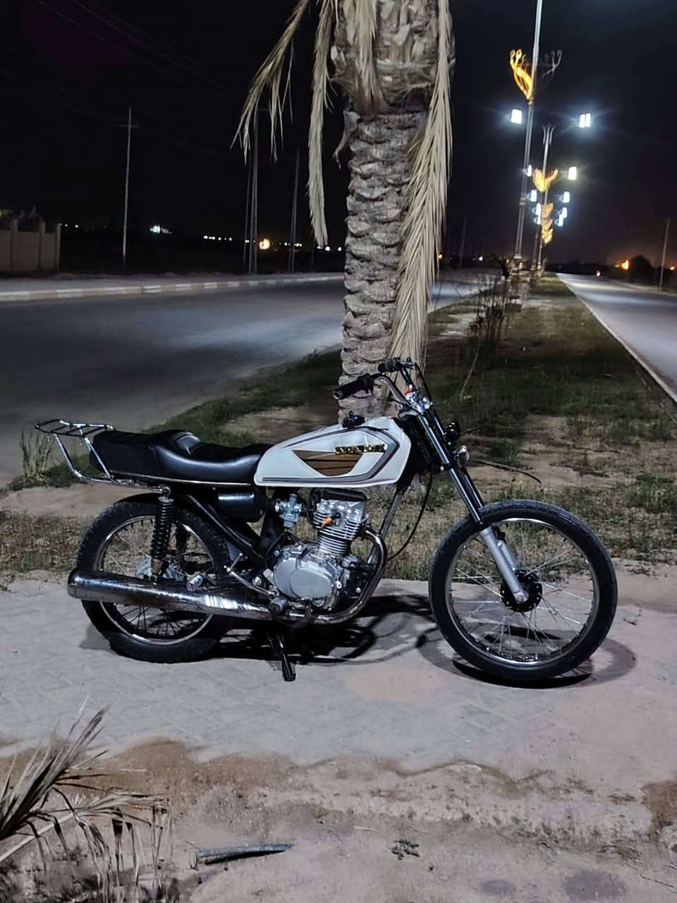 نامه شاجي مديل 18لبيع كلك مكينه مديل 2022 تعميره 2025مبدل بس ولفلت كلك سعر 600وبيه مجال ***********نتصل
