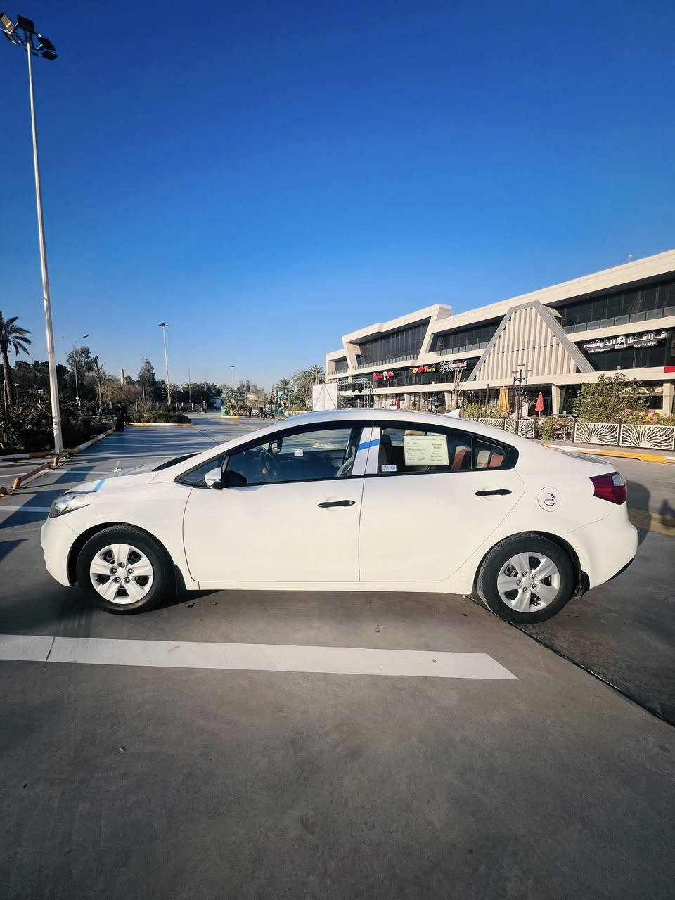 السلام عليكم 
سيراتو موديل 2014  (خليجية) 

رقم بغداد (انكليزي )

كفاله عامة

تحويل ثاني يوم  

اشاير بلمري 

تخم تاير 

كير مكينه صدر كفاله 

مكان سياره ديالى 

السعر 118 وبيا مجال 
*********** 
***********
