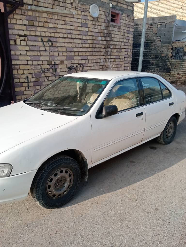 نيسان صني موديل 1995 

محرك وكير مكفولات 

سياره بيه رشات صبغ مثل دعاميه القماره رشات خفيفه 

 تبريد شغال شرط الفحص 

وبطنه كلش نضيف مثل ما واضح بلصور 

رقم بغداد خصوصي سنويه باسمي

للتواصل : ***********

العنوان: بغداد المدينه بغداد, العراق
