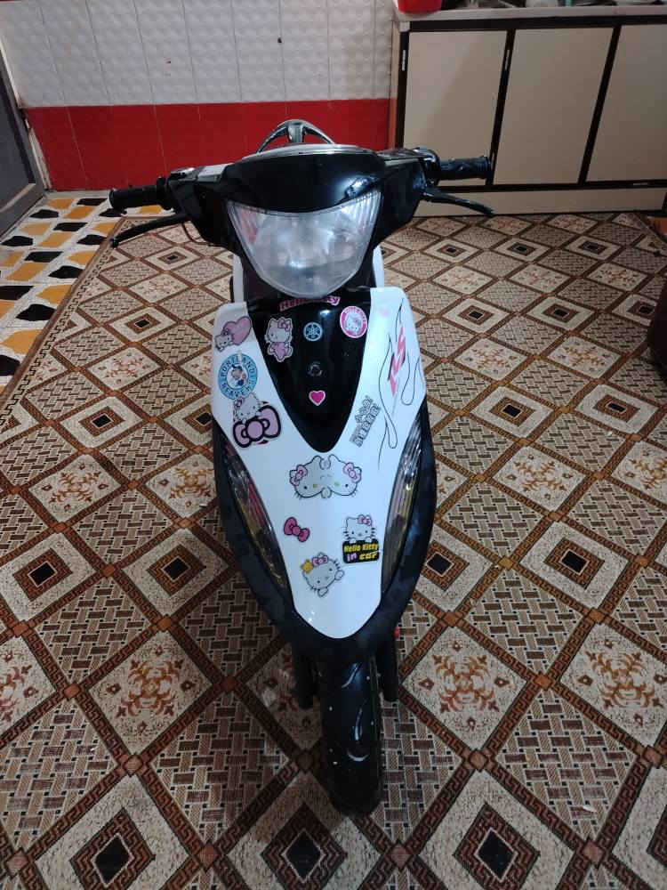 ماكس عدله دراجه كلها بلاد مكينه خرسه برغي مامفتوح بيها مكفوله كهربائيات كلها شغاله اوراق الشراي يتصل *********** عمارة, ميسان
