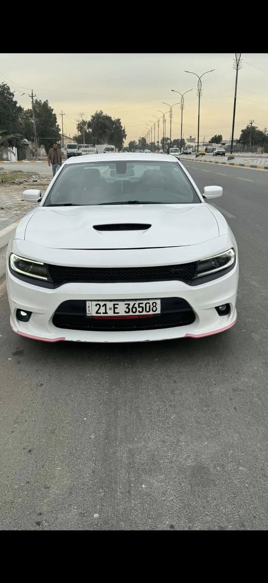 سلام عليكم جارجر جيتي للبيع موديل 19 ساره احله من صور برغي ماعوزه وسونر واضح كدامكم لعنوان بغداد لمشتل ***********
