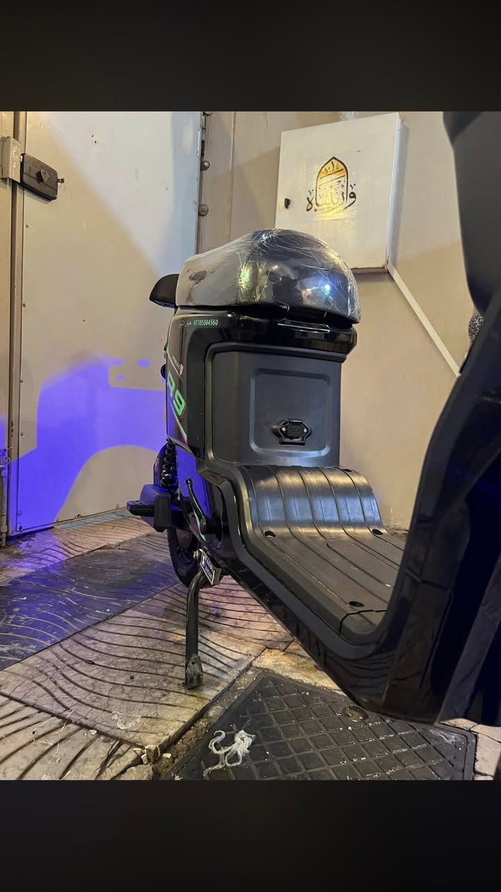 دراجه r9 للبيع فقط العنوان النجف الاشراف📍 السعر 380 بطاريات نظاف كلش الدراجه جديده بعدهي بل جيس الرقم ***********
