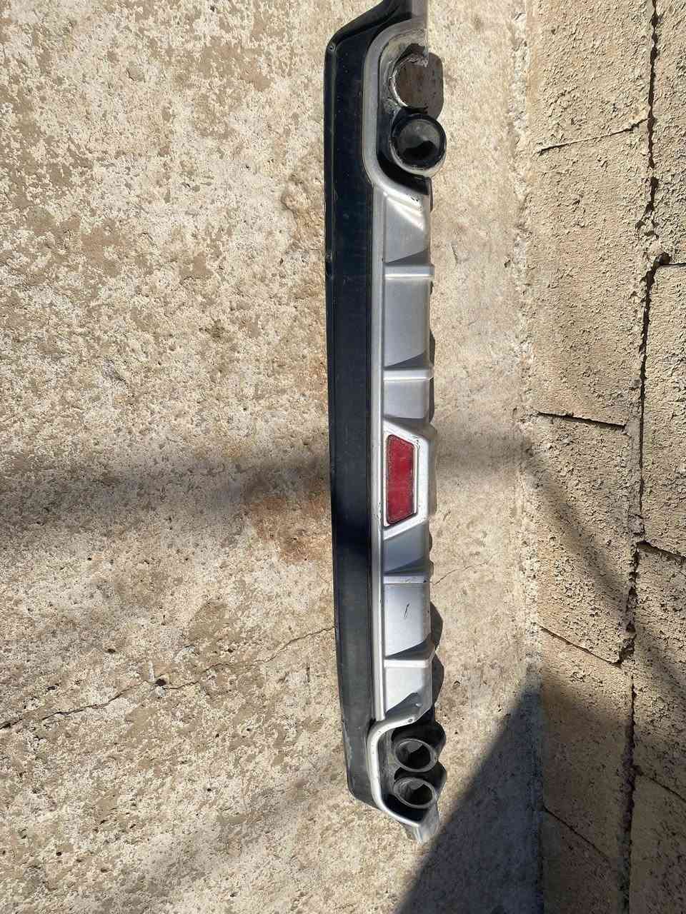 السلام عليكم
موجود كبات كورلا /16/17/18/19 البلادي بيهن شخوط بسيطه 
ومع ذالك موجود كبات كورلا من ل 2008 إلى 12
وموجود فيوز مال الدعاميه الخلفيه شغال موجود وايرها بس تشكل الواير مكاني جلولاء  الرقم***********
