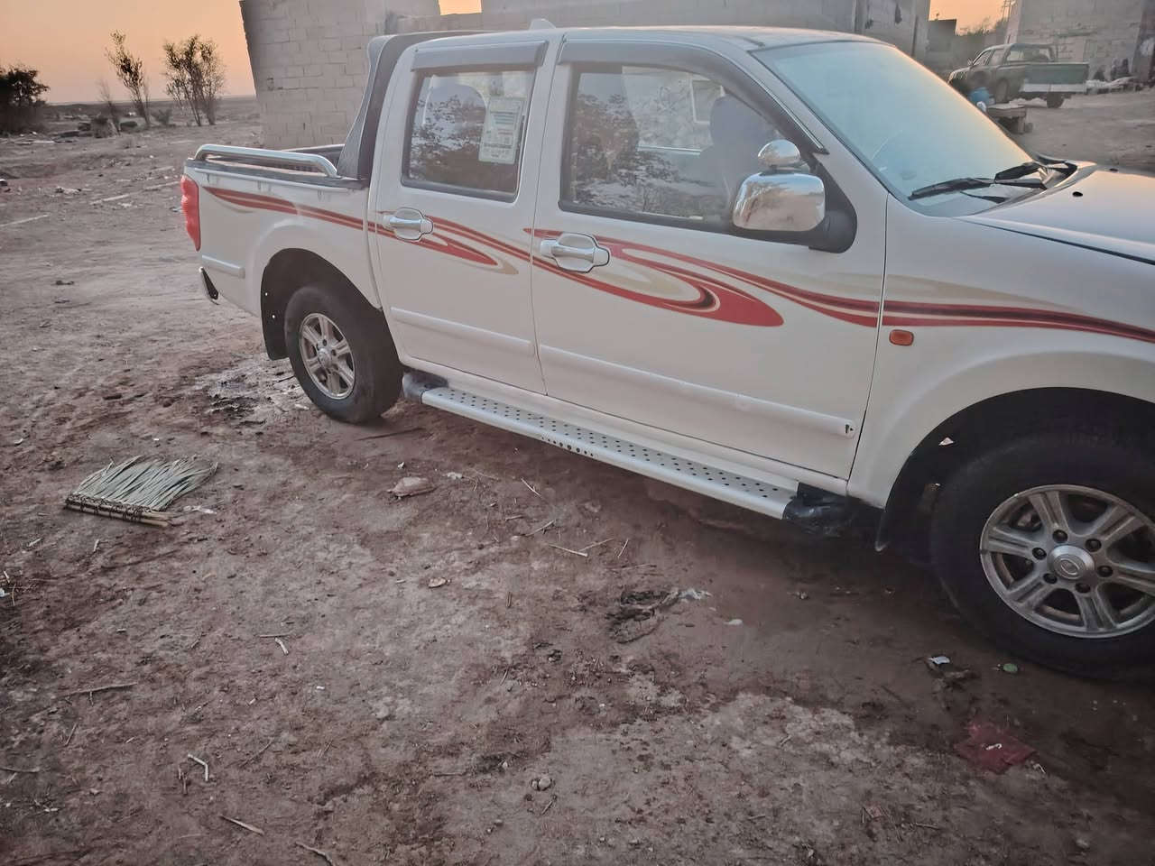 كريتول لبيع سياره جناي مكينه كير حداديه تخم تاير كله جديد وشرط 
   رقم قادسيه نكليزي بسمي سنويه مجدده ل2030
1 موديل٢٠١٣ السعر ٦٠
 وبيها مجال مكان الحمزه الشرقي *********** شراي يتصل
