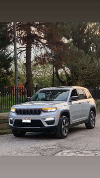 جراند شيروكي • ٢٠٢٣ • هايبرد