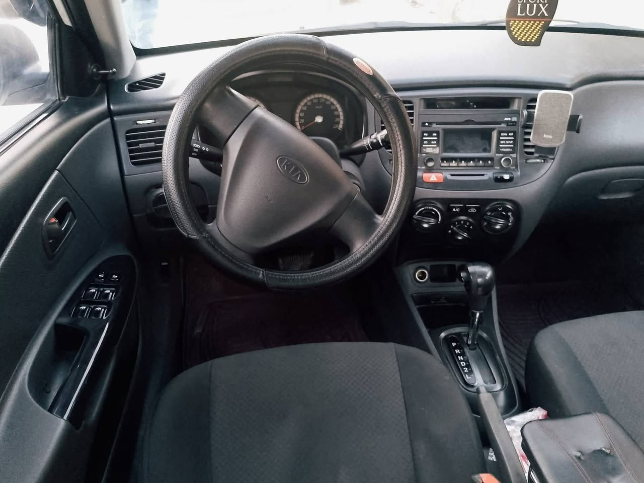 كيا ريو موديل 2012
رقم اربيل دولي شرط التحويل بأسمي
كابون بانزين بيها 
سنويه جديدة هزه وفحص جديد
داخل برايد
محرك 16شرط
وكير شرط 
صبغ بين بابين السكن مأشر بالصورة ومكانات بارد بيها كد كرت
السعر 95 بي مجال
التواصل مع الرقم
***********
