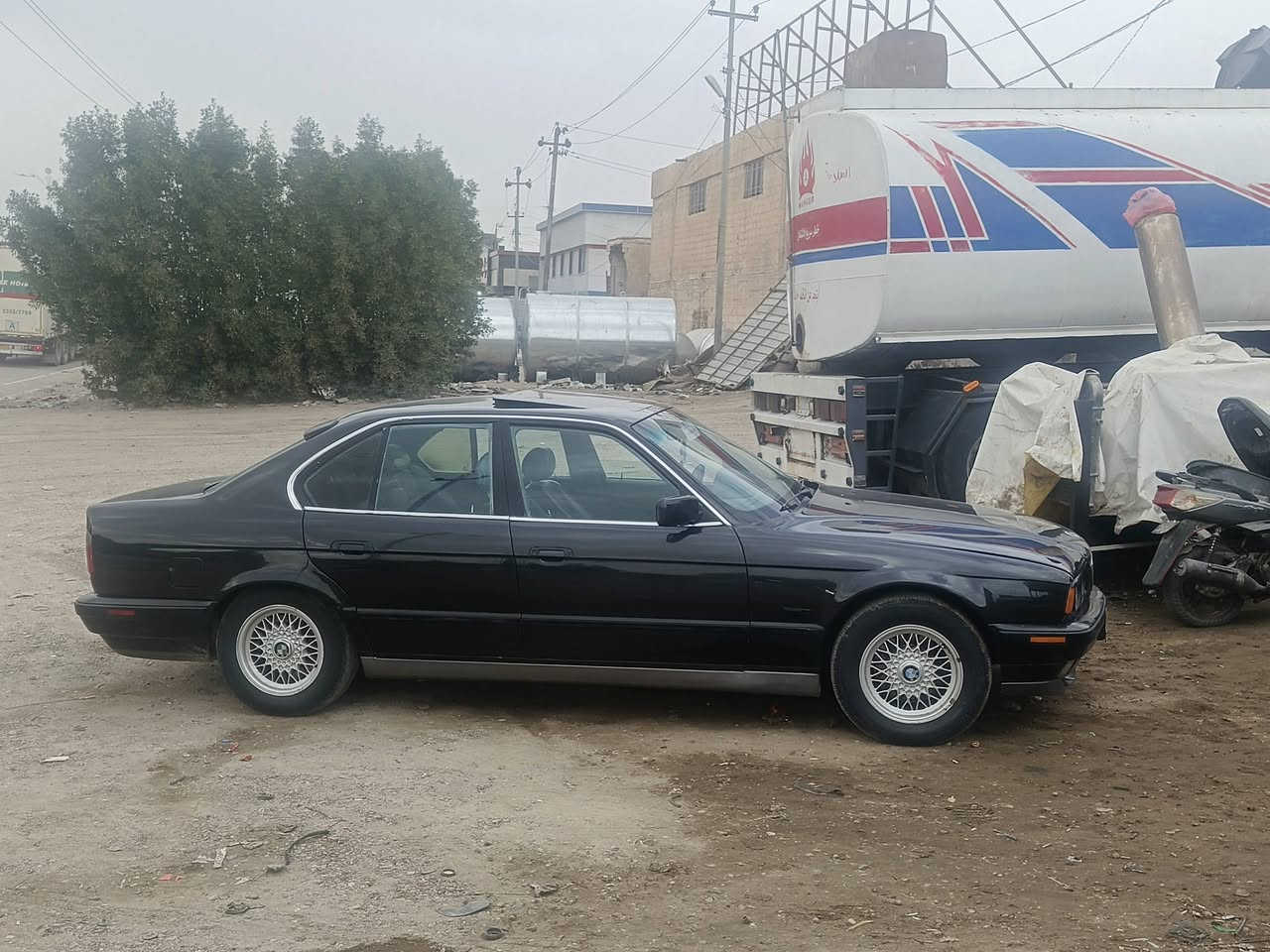 سلام عليكم بيئم للبيع 535 رقم بغداد تحويلها ثاني يوم كير ومحرك مكفولات
تخم تاير تبريد شغال سياره مالت جناي  جاهزه من كلشي 
سعرها , 60 وبيها مجال لشراي مكان السياره الفلوجه 
***********
***********
