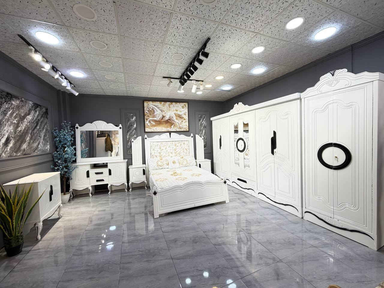 غرف صاج شغل عراقي 🇮🇶 
٧ قطع كنتور 6 ابواب
سعر الغرفة ٩٥٠ الف فقط ❤️
الخارج صاج ٤ ملم ام دي اف 
النقش سي ان سي 👉💞
والداخل صاج ٣ ملم 
١ 💥سرير قياس ١٦٠ × ٢٠٠ سم
٢ 💥ميز جانبي أيمن ٥٠ سم
٣ 💥ميز جانبي أيسر ٥٠ سم
٤ 💥زاوية بارتفاع الكنتور ٢٢٠ * ٨٠ سم
٥ 💥ميز بلازمه 
٦ 💥ميز مراية ارتفاع ٢٠٠ * ١٢٠ سم
٧ 💥كنتور ارتفاع ٢٢٠ سم عرض ٣١٥ سم
💜نقل وشد مناطق بغداد القريبة مجانا 
يوجد توصيل لجميع المحافظات
للحجز والاستفسار مراسلة الصفحة


**إذا كنت صاحب هذا الإعلان وتريد حذفه لأي سبب، رجاءا أرسل رسالة إلى الدعم الفني**