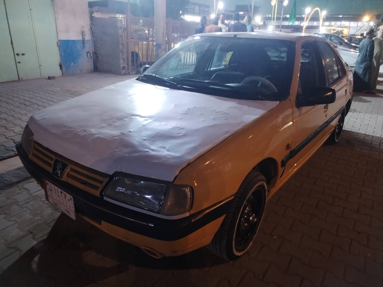 سلام عليكم بارص اكد الفين وستعش رقم بغداد مصفره من هيه وغرمات العنوان نجف كوفه رقم الهاتف ***********  السعر 25 وبيها مجال المكينه بيها خيط بخار
