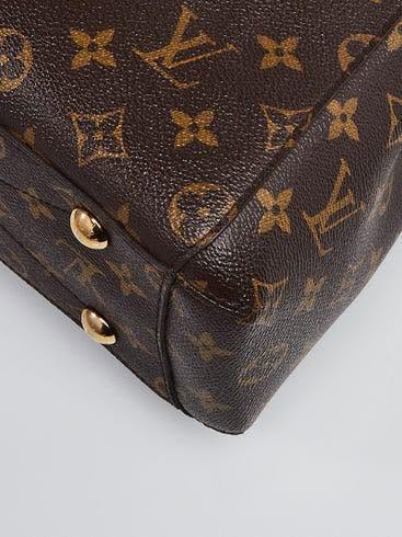 Louis Vuitton Montaigne
تخبل هاي القطعه حجم صغير


**إذا كنت صاحب هذا الإعلان وتريد حذفه لأي سبب، رجاءا أرسل رسالة إلى الدعم الفني**