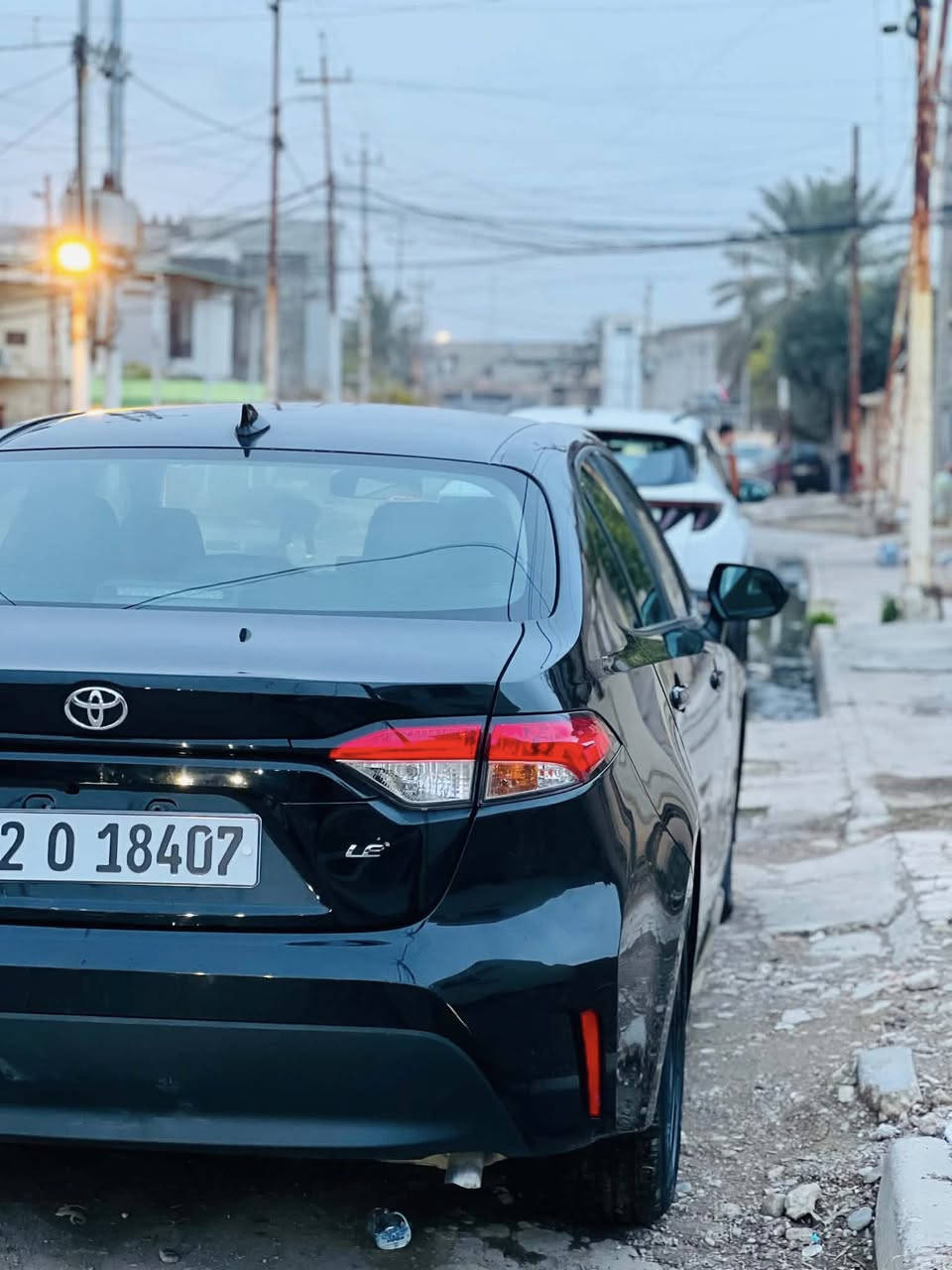 السلام عليكم 
للبيع كورلا 2023 
مواصفات امريكي LE
محرك 1.8 المرغوب 
ترقيم جديد بأسمي شرط التحويل 
الضرر
جاملغ وبوند وشويا من الباب شرط بدون دواخل بدون ايرباك
بيها بخصه خفيفه بل سقف اثر التحميل بعده ما مصلحه كدام العين واضحه بل صور 
السياره ما ناقصه شي مكينه كير كله شرط 
ماشيه 67 mi
السعر 125 بيها مجال 
***********
***********
