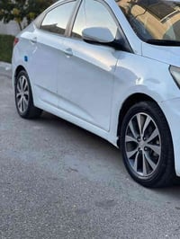 مكلف بالنشر  اكسنت 2015 فتحه  ماشيه 114 مبدل بيها صندوك وربع الجاملغ ا...