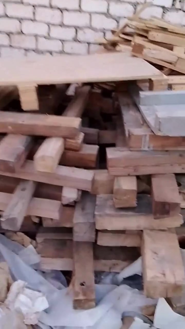 بسم الله توكلنا على الله 
خشب بياض مميز تخنات صندوق معدات
موجود ٣.٥ طن 
التحميل من السويس
٠١١٤٤٠٢٦٢٦٧


**إذا كنت صاحب هذا الإعلان وتريد حذفه لأي سبب، رجاءا أرسل رسالة إلى الدعم الفني**