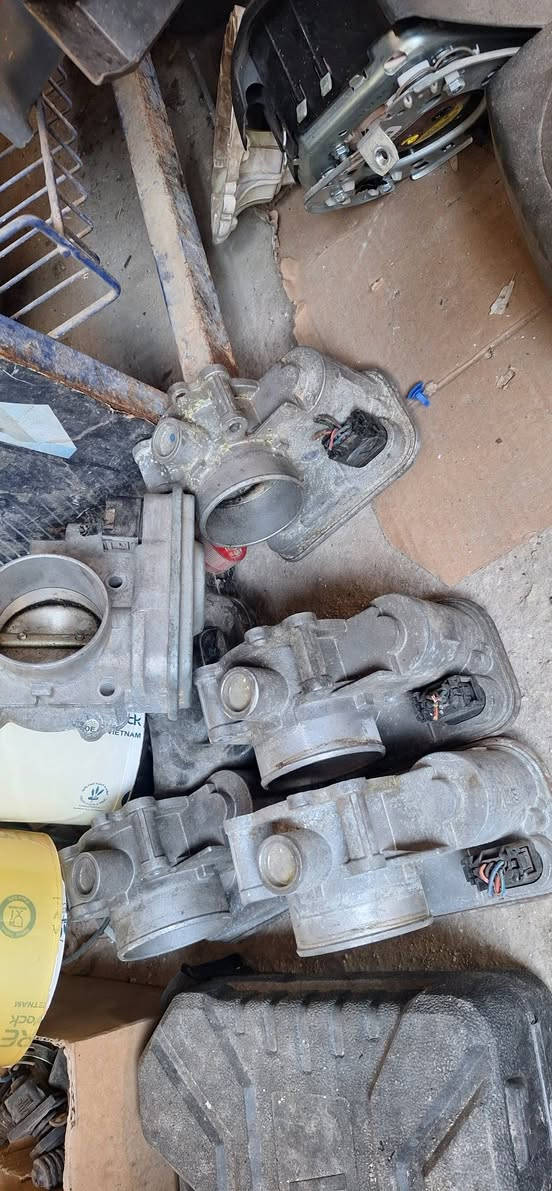 عنوان كربلاء حي المعلمين شارع مركز الشرطه
يوجد توصيل الى كل بقعه في العالم 
للإستفسار الاتصال 
***********
