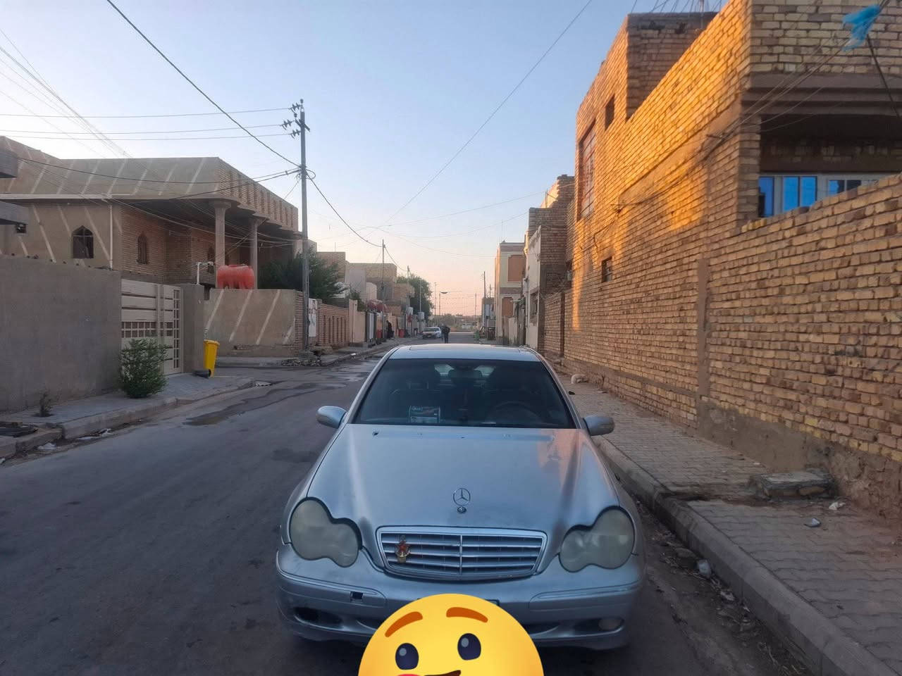 السلام عليكم من رخصت المدير للبيع ميرسدسc280 موديل ٢٠٠٧ بسمي رقم بغداد مشروع وطني السياره بيهه نواقص بسيطه   مكينه وكير بلادي ام العقل الفوك خراطيم  سعرها ٦٥ وبيها مجال واي ستفسار اتصل *********** مكان السياره كوت

