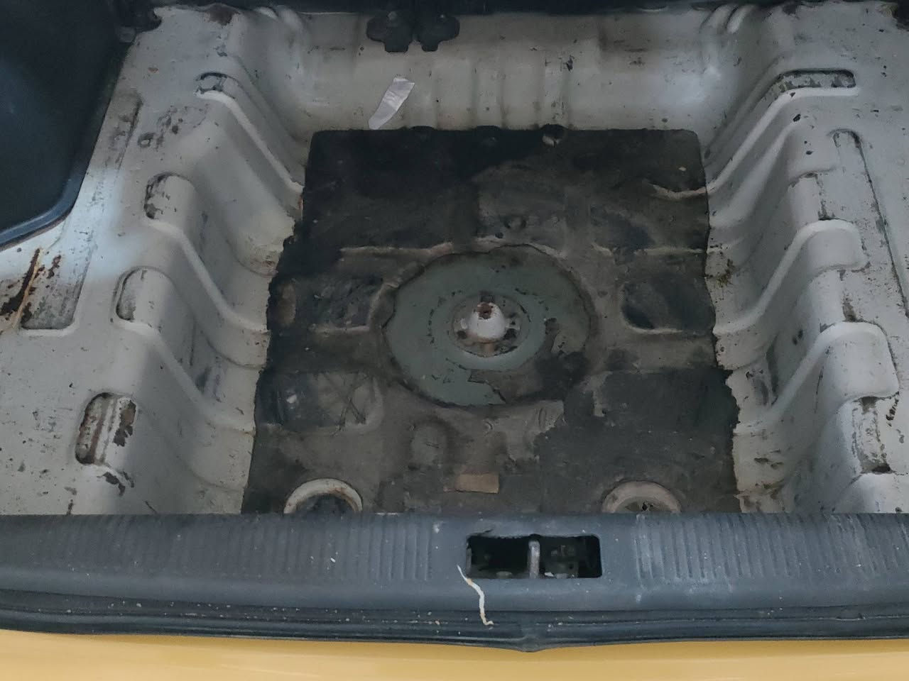 سلام عليكم اخوان سيارة فرينا مديل 2014 لبيع مكينة بية تنقيص جاملغ خلي بي طربه او معدل هوه او كدام مال صفحة سايق سيره نظيف او حلوه سياره ماعرف شبيه مابيه بعد اني وياك او سونر او فيتر لهن اني مو جناي سياره جانت عندي تكتك اوبعته اوهسة اريد رجع  على تكتك لهن ماعرف شتغل تكسي سعر، (73) اوبية مجال حك جيةمكاني كفاءات شماعيه ***********. *********** تجي اوتكلب او تقتنع بيه اوكلشي سهل انشاالله
