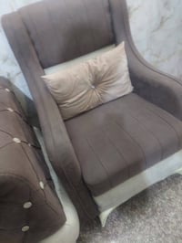 تخم 8 مقاعد نضيف جدا ب225 وبيه محال 07700205184