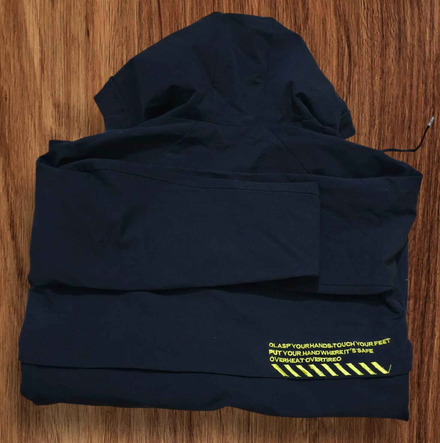 متوفر قطعتين سويتر قياس L سعره 8 الف
قمصله قياس XL  قالب صغير سعره 15 الف 
يوجد توصيل جميع محافظات 3 الف


**إذا كنت صاحب هذا الإعلان وتريد حذفه لأي سبب، رجاءا أرسل رسالة إلى الدعم الفني**