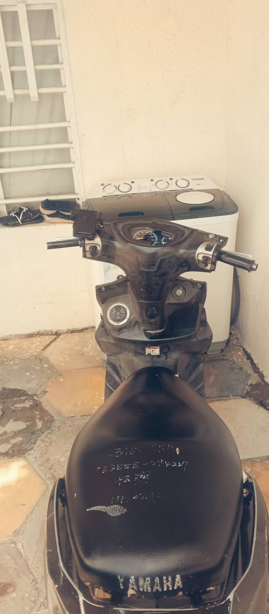 السلام عليكم ورحمه الله دراجه للبيع او مراوس مكينه رمبه سعر البيع 500 وبيها مجال بسيطدمكاني بغداد رقم الهاتف+ ***********
