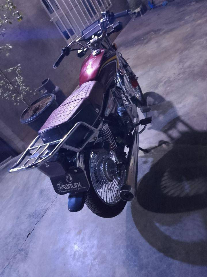 دراجة سولينك 2025 نضافة فول كهربائيات كاملة أربعة گير دراجة مكفولة سعر 730 و بيها مجال بسيط شراي تعال خاص


**إذا كنت صاحب هذا الإعلان وتريد حذفه لأي سبب، رجاءا أرسل رسالة إلى الدعم الفني**