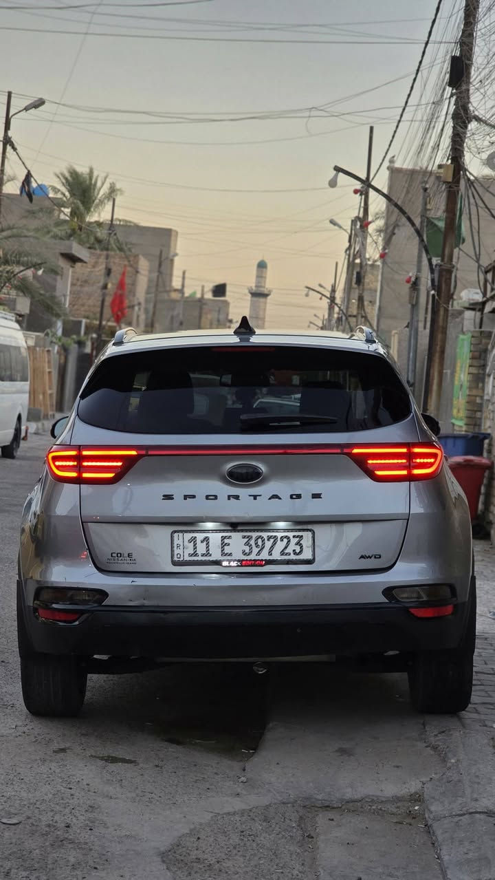 السلام عليكم كيا سبورتج بترا 2022 وارد امريكي
اعلى فئة S Black فول مواصفات
ماشية 58 km
- 2.4 GDI
- AWD
- رقم بغداد انگليزي
- بصمة 
- بانوراما
- كشن السائق كهربائي
- مري شفط 
- ويل كب نيكل 18 انش
- تبريد منفصل 
- تبريد قطعتين
- تدفئة كشنات امامي
- رادار امامي
- رادار جانبي2 
- رادار خلفي
- لايت زينون مع الكشاف
- بگ لايت ليد
- تحذير مغادرة المسار
- نقاط عمياء
- هاند بريك كهربائي
- 3 مودات للقيادة
- اوتو هولد
- نزول منحدرات
- ستيرن D
- شفتات ستيرن
- شحن وايرليس 
- السيارة حادثها امامي ليبل واحد برغي ممفتوح بيها
- صور الحادث موجودة بالمنشور 
- السيارة عليها ادامة مكينة كاملة
- منظومة تبريد جديد اصلي وكالة
السيارة نضيفة مال جناي وبالحقيقة احلى من الصور 
السعر  210 $ وبيها مجال بسيط مكانها بغداد
للتواصل *********** واتساب
