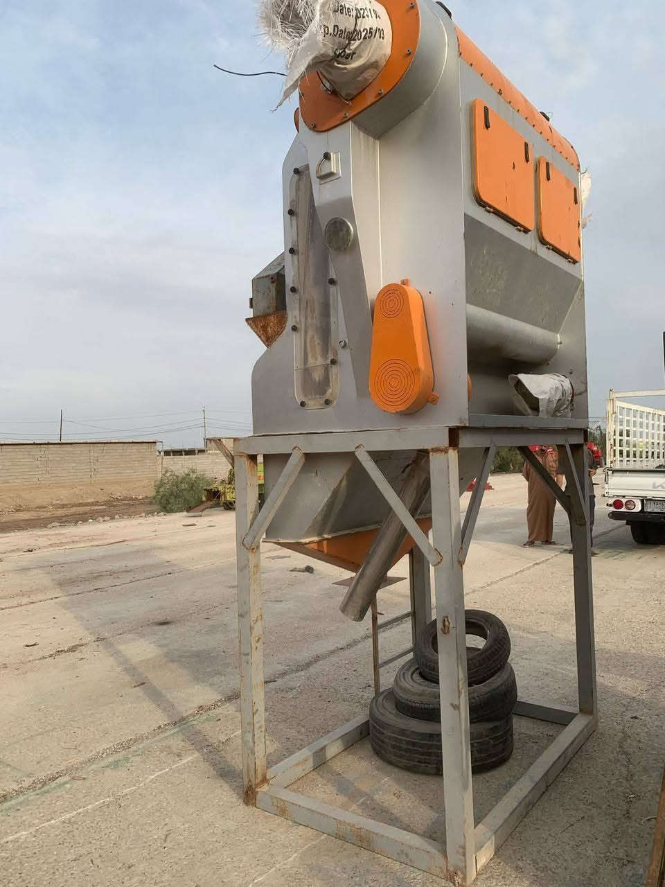 طرار تركي مستعمل للبيع
يساعد الهزاز التركي ويعزل (الدغل/الرويطة/ابو سويف/الفجيلة)
ويحمي الهزاز من (الحصو/الحجار)
بدون اي تعقيدات مجرب درجة اولى 

للأستفسار الاتصال على الارقام التالية
***********
*********** واتساب
*********** واتساب 

العنوان / محافظه واسط / قضاء النعمانيه / مقابل مجلس بلدي وجامع الحاج جلال الكناني *
