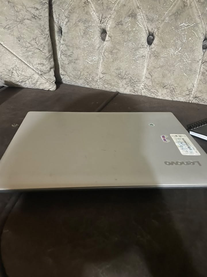 السلام عليكم 
الموصفات /
لابتوب للبيت نوعو Lenovo IdeaPad 320-14IKB
نظام التشغيل Windows 10 Pro 64-bit
المعالج Intel Core i4-7100U @ 2.40GHz￼
الرام 4GB
كرت الشاشة Intel HD Graphics 620
الذاكرة 256GB ssd

يستتخدم/
مُناسب لدراسة 
و التصفح على الإنترنت 
و العمل على برامج Microsoft Office 
و البرمجة مثل  Python وPyCharm

السعر 140 الف  و قابل للتفاوض 
مكاني بالموصل الجانب الايسر
الرقم للتواصل  ***********‬ و يوجد واتساب
