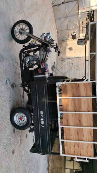 ‏سلام عليكم ستوته للبيع موديل 15 وكيلها الخفاجي الشاصي ملحوم فقط الركبه المحرك أمجفت  مره وحده السعر 1200￼. مليون و200 المكان نجف كوفه المحجر مو وياها.اي استفسار رقم ‭.0772 102 6335‬
