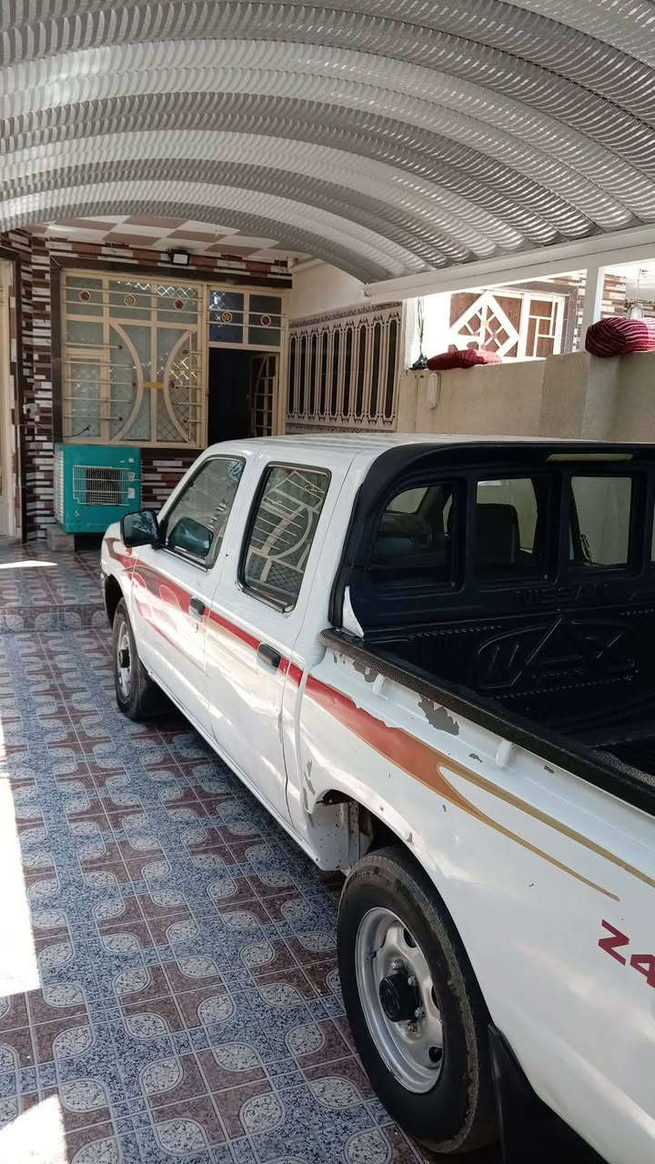سلام عليكم بيكم نيسان 2006 رقم بغداد سنويه 27 ...
شرط التحويل مكينه حاويه تبريد ثلج حداديه فول 
بيها صبغ لباب السكن والخلفي وضربه يم الباب الخلفي السكن السعر ٧٥ وبيها مجال اتصل ع رقم
 ***********....***********...
