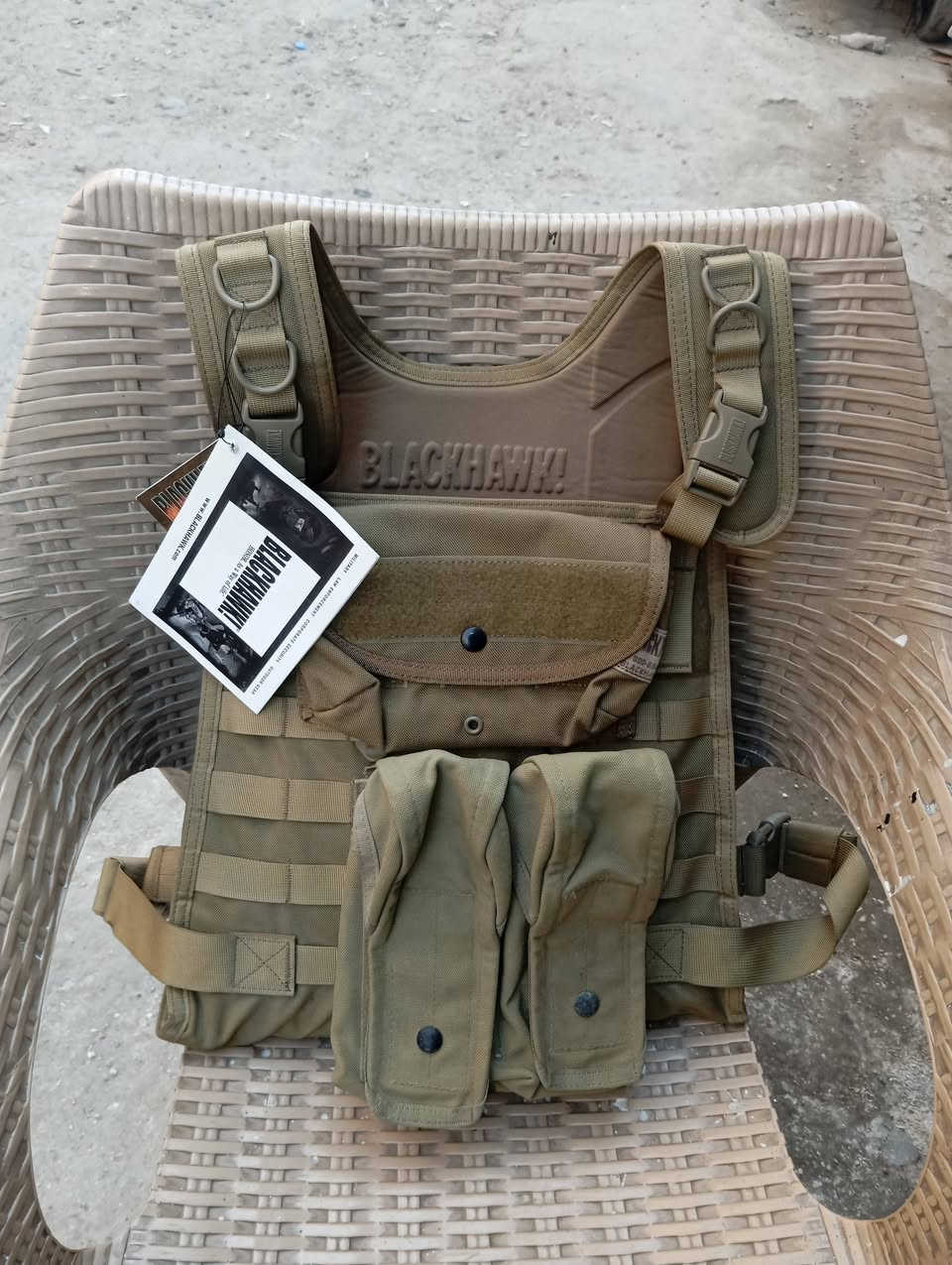 درع بلاك هوك جديد امفول مع الالياف على التجربة اصلي وليس خياط التواصل واتساب *********** توجد خدمة توصيل
