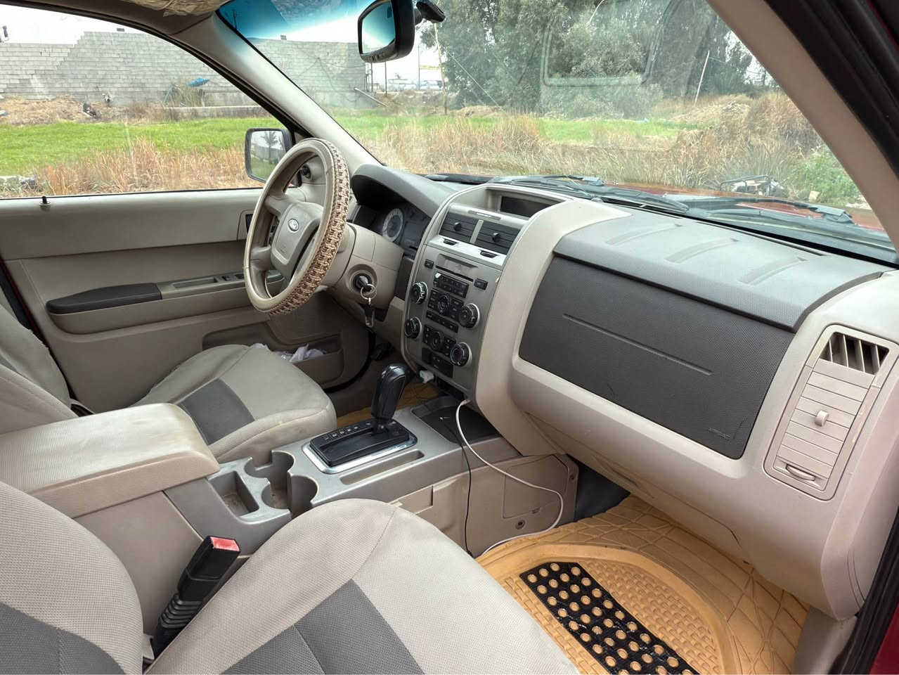 للبيع فورد سكيب رقم بغداد جديد سياره خير من الله اي نقص مابيها تخم تاير جديد كير ومحرك جدد صدر جديد سياره عاليه ومناسبه وخير من الله محرك أربعه سلندر ٢٤٠٠ دوش سياره تخبل وبدون نواقص السعر 78 مكاني ديالى  ***********اخوان مموجود عل نت اتصال فقط بغداد, العراق
