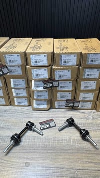 شمعات امامي تاهو يوكن كديلاك 2021-2025 GM كوبي شرط الضمان ✅ وصول جديد ...