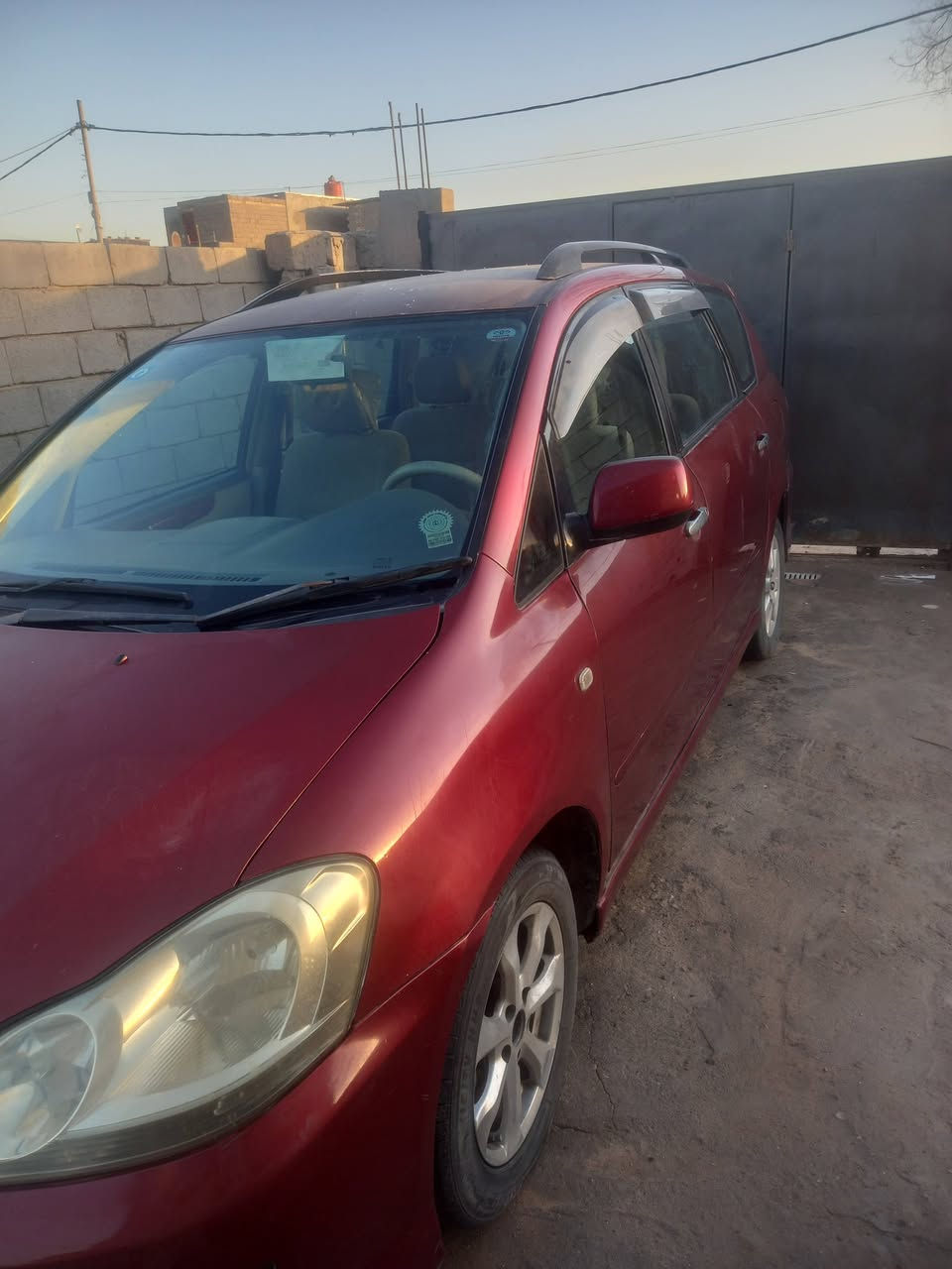 ابصم للبيع مديل ٢٠٠٥ رقم انكليزي بأسمي سنويه تنتهي ٢٧/١ بيها ضربه جاملغ الأمامي جهة السايق والصندوك والسعر ١٠٦ مكاني بصرة  الهارثة تليفون ***********
