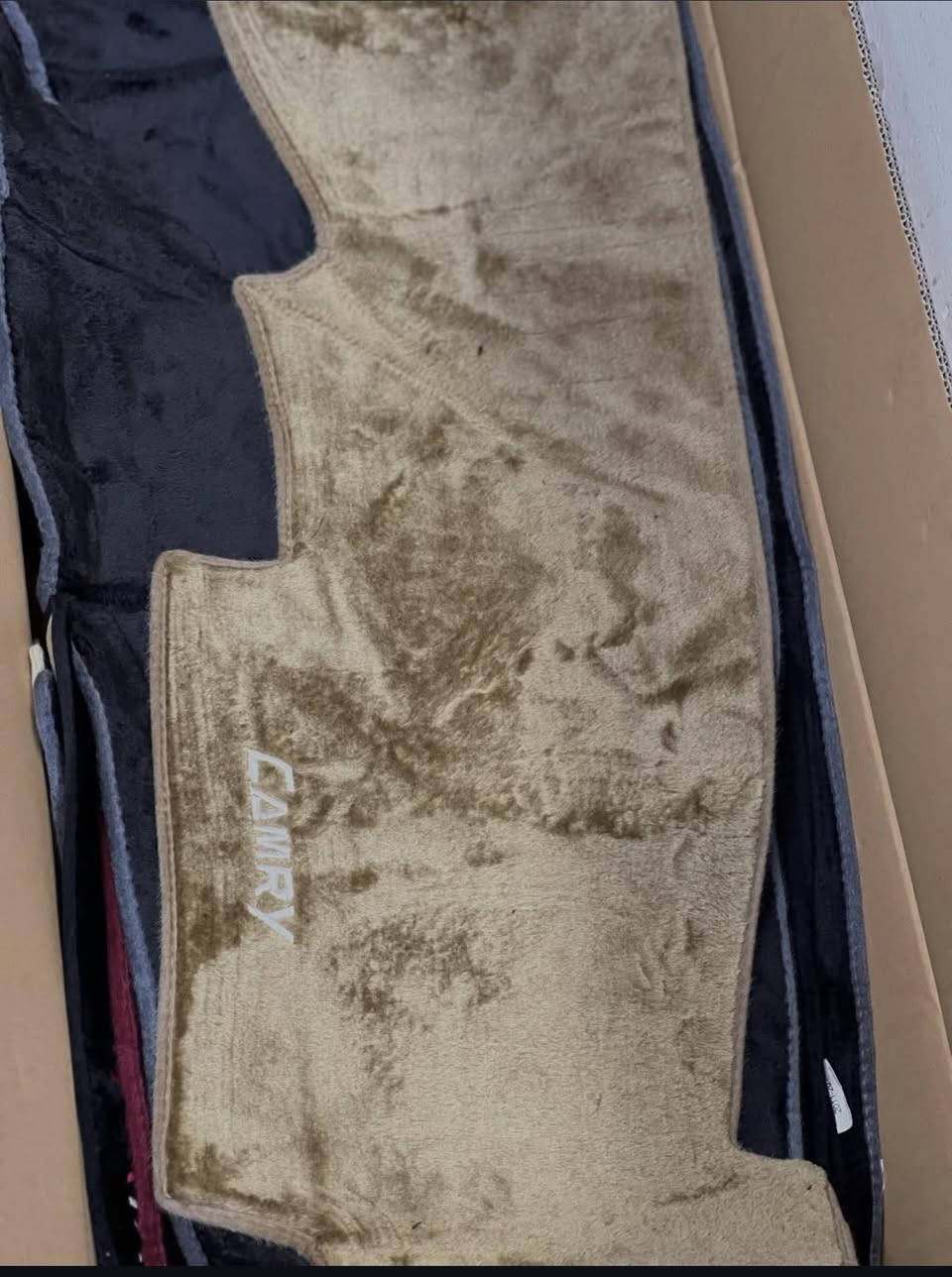 السلام عليكم
متوفر فرشة دشبول كامري 1998-2001 لون اسود اطار بيجي واسود اطار احمر + عسلي مميز سعر القطعه 15 الف
يدات داخلي بيجي + رصاصي سعر التخم 35 الف
يدات خارجي اسود فقط سعر التخم 35 الف
مطريات كامري 1998-2001 اسود خط نيكل + لاسق ذاتي 3M سعر التخم 25 الف
واقيات طين خاص بالكامري 1998-2001 سعر التخم 25 الف
توصيل جميع المحافظات 5000
حجز ع خاص او ع واتساب ***********
