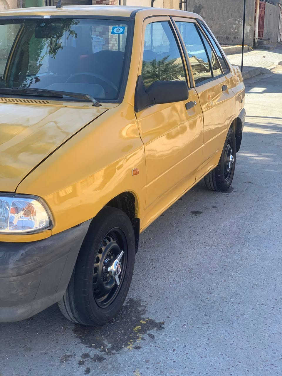 السلام عليكم سايبه للبيع 2011 مصبوغه عام صدر جديد محرك وكير خير من الله تبريد شغال السعر 27وبيه مجال الرقم *********** واتساب وسياره بسمي عنوان بغداد
