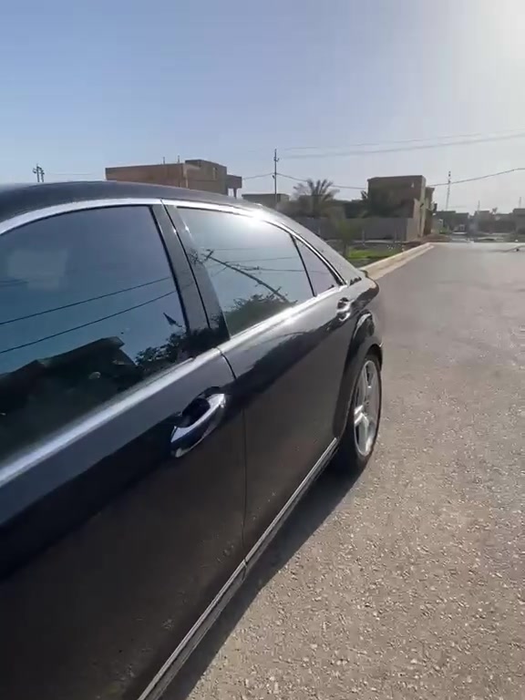 سلام عليكم تحفه للبيع AMG  S63 موديل 2007 وارد يابان ماشيه 137الف رقم واسط مميز بسمي محرك V8 5500CC باب طويل فول مواصفات سياره كارتون مال جناي *********** سياره جكات فول ع اخير
