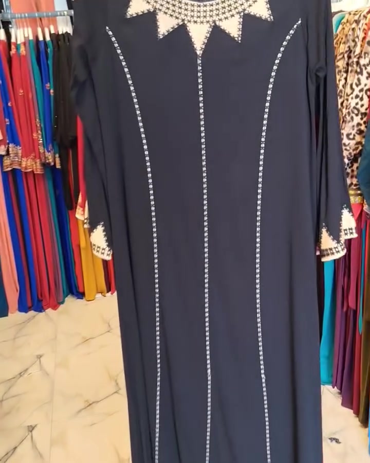 كشمير تركي اصلي دبل كلووش مطاط نقش طوول
من ازياء مريم جنوب الموصل قريه الجدعه واتسب *********** ***********
