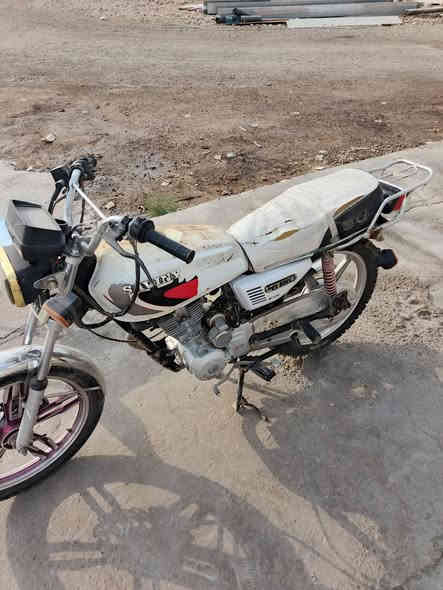 درجه خمسه كير أوراق كامله
نقص كهربيائيات وكابريتار فقط
مكان جسر ديالى جديد
السعر350 بيه مجال ***********
