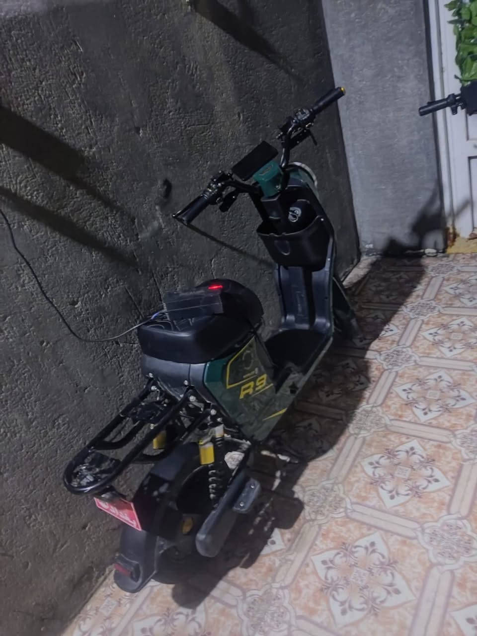 السلام عليكم دراجة شحن R9 2026 وينلي 5 بطاريات وينلي اصلي 32 امبير صارلهه 3 اشهر من اشتريتهه مكاني السماوة كبال سوك سفان اضررهه فقط جاملغ خلفي السعر ٣٧٥ بيهه مجال @
بسيط


**إذا كنت صاحب هذا الإعلان وتريد حذفه لأي سبب، رجاءا أرسل رسالة إلى الدعم الفني**