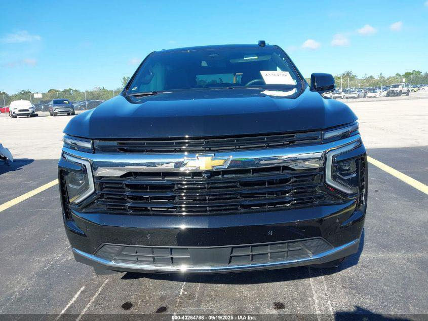 السلام عليكم
LS 2025 تاهو

‎كامرات 360 درجه
شاشة جبيرة
LED لايت
رادار امامي خلفي
كراسي كهرباء
ثلاجة
ومعروفه لمواصفات لباقيه  
 ‏أبيع بدون تصليح 
موقع منطقة  الحرة 
السعر : 445 ورقه وبيها مجال 
***********
