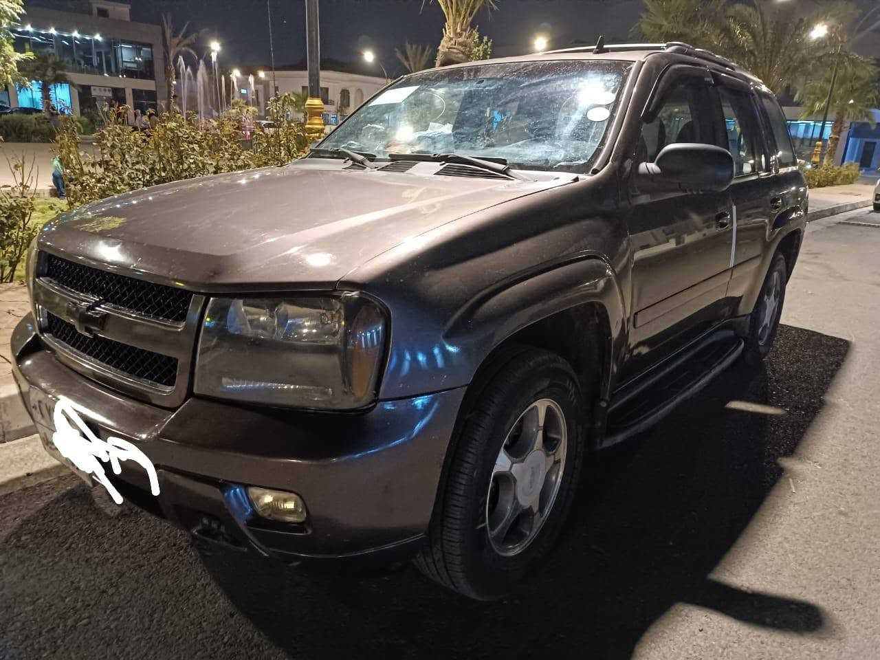 شوفرليت بلايزر وارد كندي مكفول من الضربه بيه قطعتين بارد ورشات قليله سونارها موجود موديل 2008 بجم تاهو رقم اربيل دولي سنويه لغايه 2030 محرك قبق ابيض جديد گير جديد حداديه وتبريد وكهربائيات وكامرة خلفيه وشاشه كلها جاهزة غرفه لون اسود جدا نضيفه للتواصل 
***********
***********
السعر 105 وبيها مجال قليل
