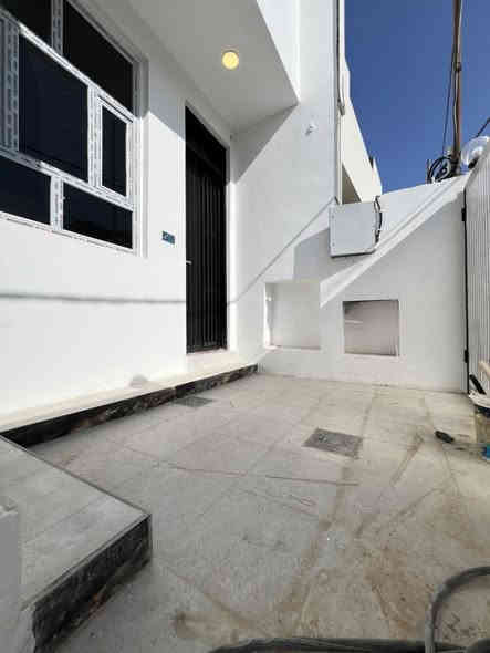 🏠 دار للبيــــــــــع
فـــــي حـــــــي الصحــــــــة
مقابـــــــل گازينـــــــو مارينــــــــا أو خلـــــــف المدهـــــــش
________________
المساحـــــــة // 100م  #طابـــــو #زراعـــــي #سنـــــد 25 
الواجهــــــــــة  // 7م
________________

🧱🏗️ #الطابــــــــــــــق #الأرضـــــــــــــي
غرفــــــــــة وصالـــــــــة وهـــــــــــول ومطبـــــــــخ ومجمــــــــــع صحيــــــــات داخلــــــــي وخارجــــــــــي وطارمــــــــــــة ...
🧱🏗️ #الطابــــــــــــــق #الثانــــــــــــــــي
غرفتيـــــــــــن وهــــــــــول ومجمـــــــــع صحيــــــــــات ...

________________💲
السـعــــــــــر 138 مليـــــــــون ممگـــــــــن تفـــــــــاوض 
________________💲

#مكتـــــــــب
                🏘️أمــــــــلاك بابــــــــل للعقـــــــار🏘️
#الكائـــــــــن
                                واتســــــــاب 
        ***********📞☎️📞***********
   شارع_الكرامة_قرب_الضريبة_مقابل_التخطيط_العمراني
_____________________________________________
