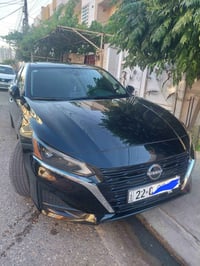 نيسان SV • صدام • ايرباج