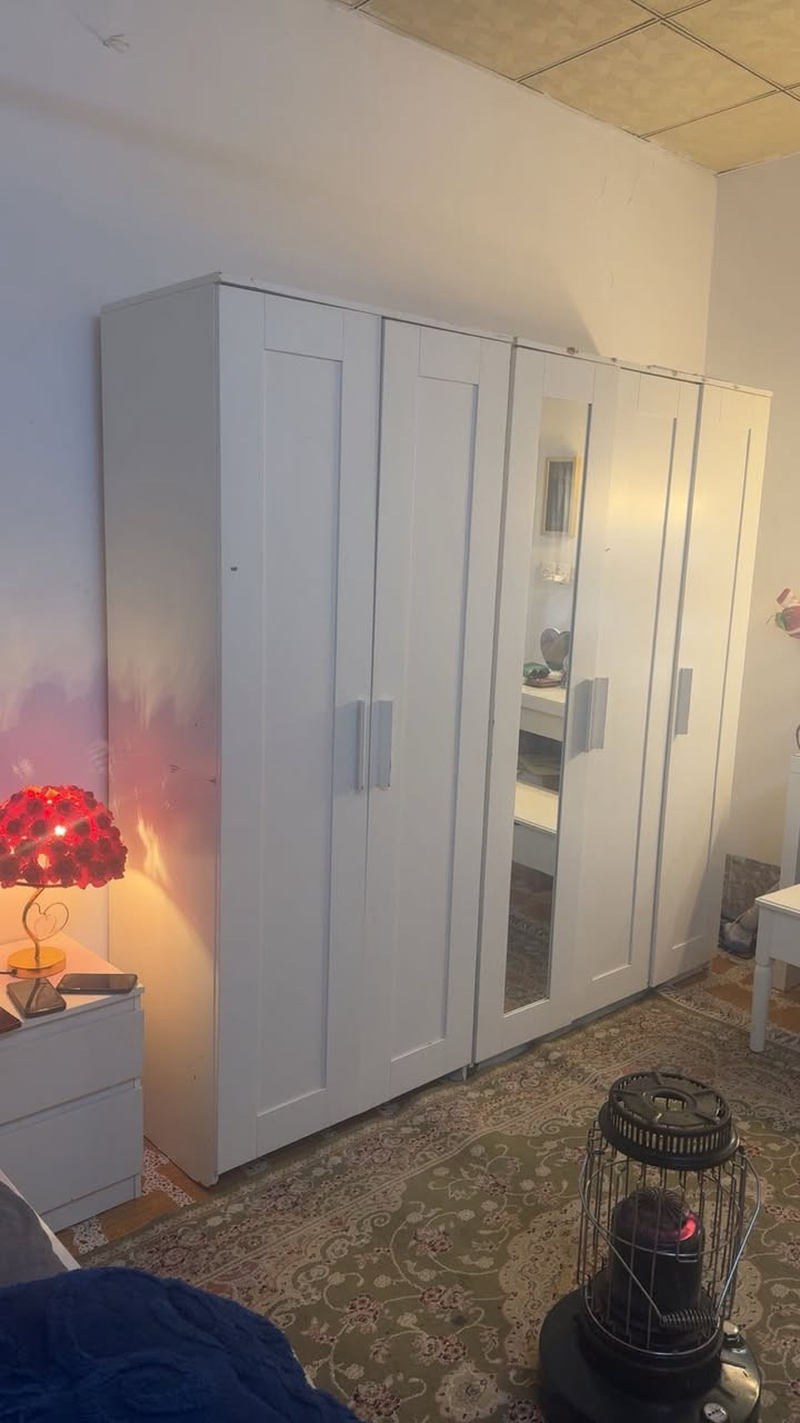 غرفة نوم للبيع ماركة ايكيا  مستعجل بداعي سفر ماخذته ب ٣ مليون تكمه ماركه خشبMDF للبيع بسعر ٧٥٠ الف


**إذا كنت صاحب هذا الإعلان وتريد حذفه لأي سبب، رجاءا أرسل رسالة إلى الدعم الفني**