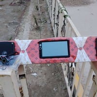 للبيع دشبول شاشه لمس جديد ما مشدود يعرض وتنشد علي كامره سعر50واذا بدون...