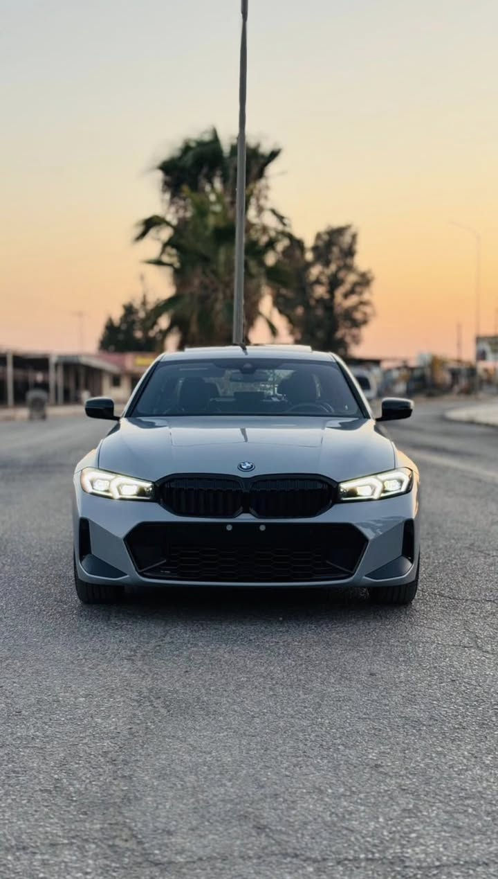 Bmw 330 i
السلام عليكم 
للبيع فقط 
Bmw 330 i  2023 M Sport Package 🩶
بلكن ٣ انظمة (بانزين - هايبرد - كهرباء )  ✅
فول مواصفات للاخير 
رقم بغداد 
ماشيه ٣٢ 
الحادث جاملغ وبنيد  مصبوغ بنيد ونص جاملغ فقط 
بدون ايرباك بدون دواخل 
السياره نظيفة جداً وجاهزه من كل النواحي 
مكانها بغداد السيديه 
0771 849 3999
التواصل على الرقم فقط اتصال + واتساب 👍
