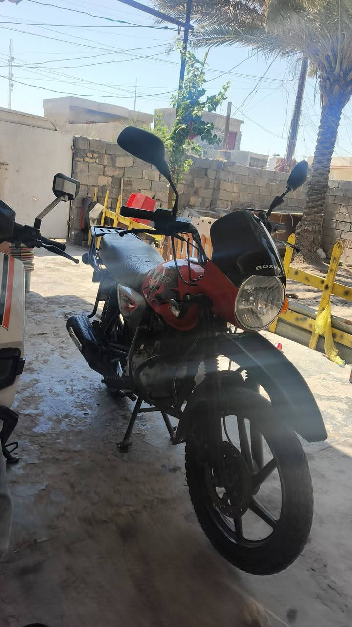 سلام عليكم دراجه بوكسر 23 دراجه نضيفه وجاهزة من كلشي 
بدون اوراق ضايعه ابيع حديده  مكان بغداد ابو غريب 
السعر 750الف قفل 
***********وتساب فقط
